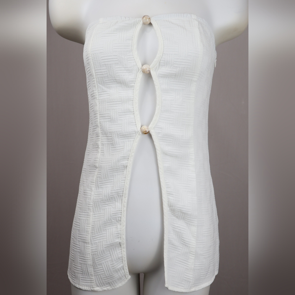 🔖 SHEIN White Textured Strapless Top - NWOT